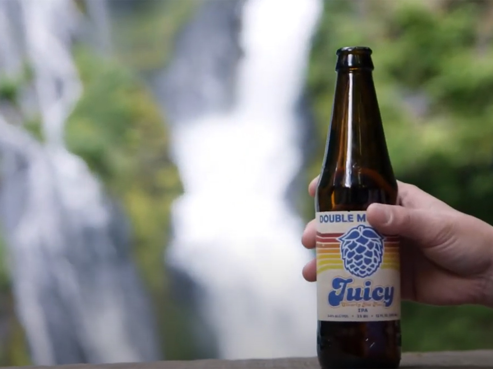 Oregon Craft Brewery Loves Refillable Glass Beer Bottles OI
