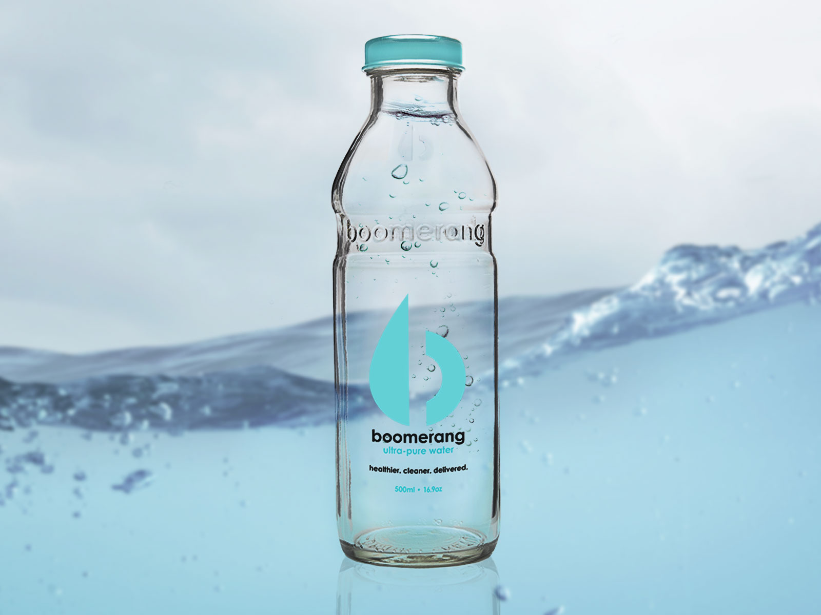 Boomerang's Durable, Refillable Glass Water Bottle Breaks Convention | OI