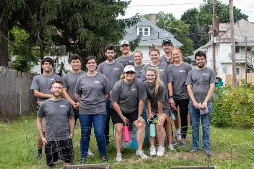 O-I interns participate in a day of caring at Toledo GROWs. Toledo GROWs is a grassroots effort dedicated to the continued growth and success of community-based gardens in the City of Toledo and the surrounding area. As a statewide and regional leader in community gardening, Toledo GROWs offers organizational resources and technical assistance to support the development of sustainable garden projects that serve people of diverse ages and abilities.