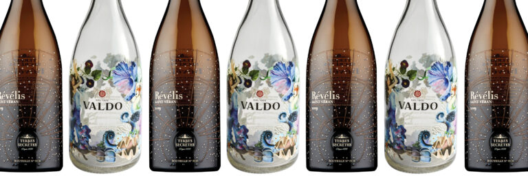 O-I EXPRESSIONS, enabled by digital printing technology, is an O-I Glass innovation that allows brands to create highly personalized and customized glass packaging at flexible volume, industrial speeds, and affordable value, with an unprecedented range of color and design possibilities compared to traditional decoration solutions.
